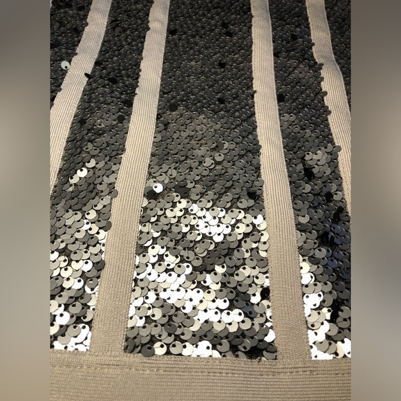VENUS Grey and Silver Sequin Bandage Mini Skirt size XS-S NWOT - Picture 3 of 14